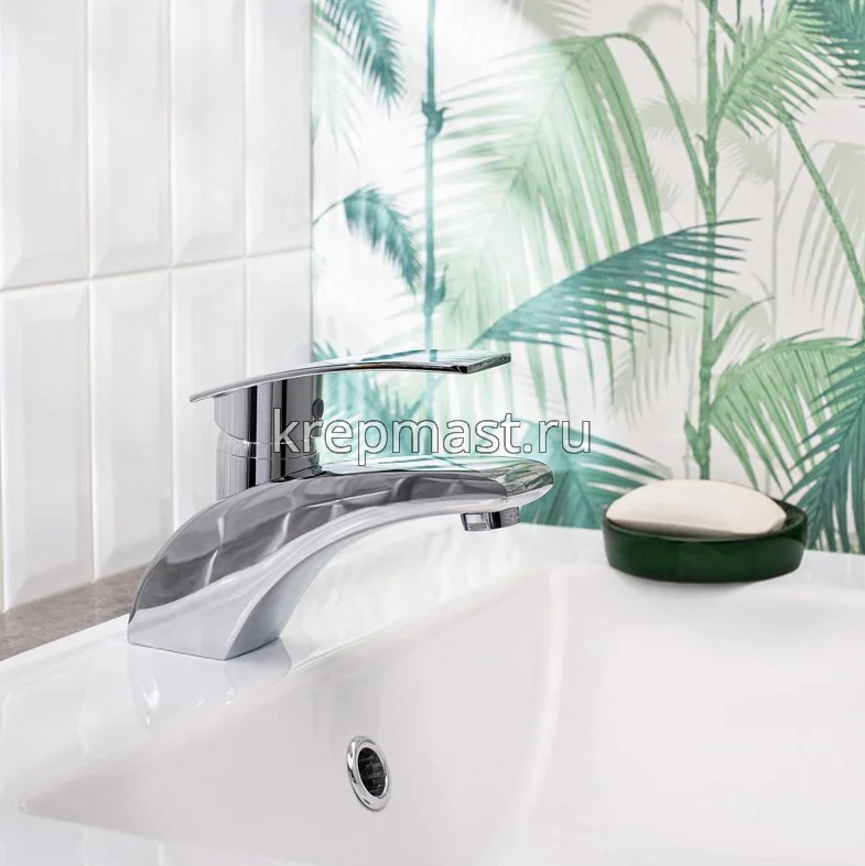 Смеситель д/умывальника B8213-1 латунь